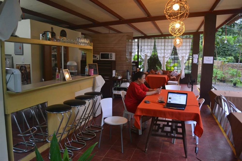 By The Bay, Jacana Bed & Breakfast Puerto Princesa Extérieur photo