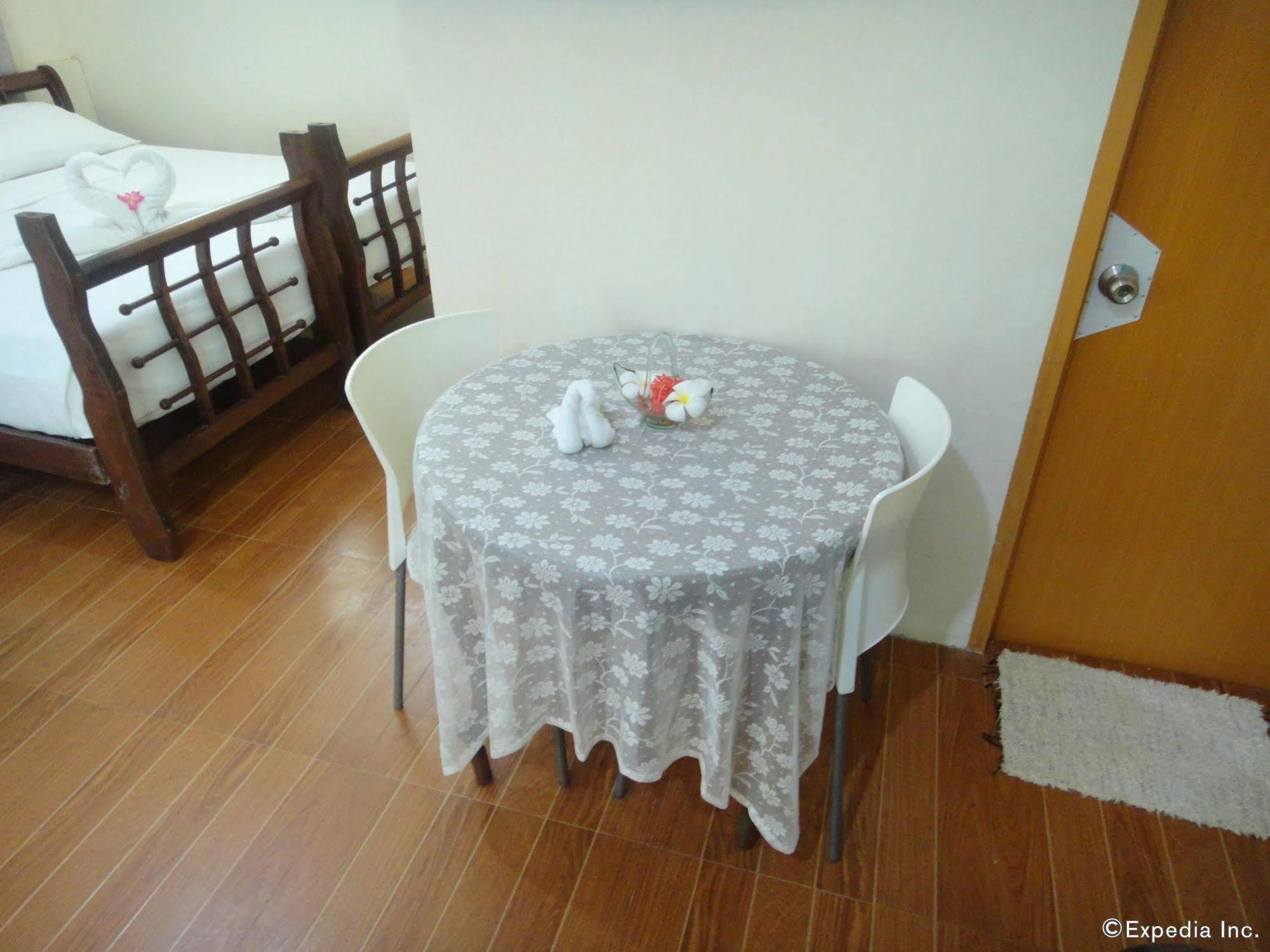 By The Bay, Jacana Bed & Breakfast Puerto Princesa Extérieur photo