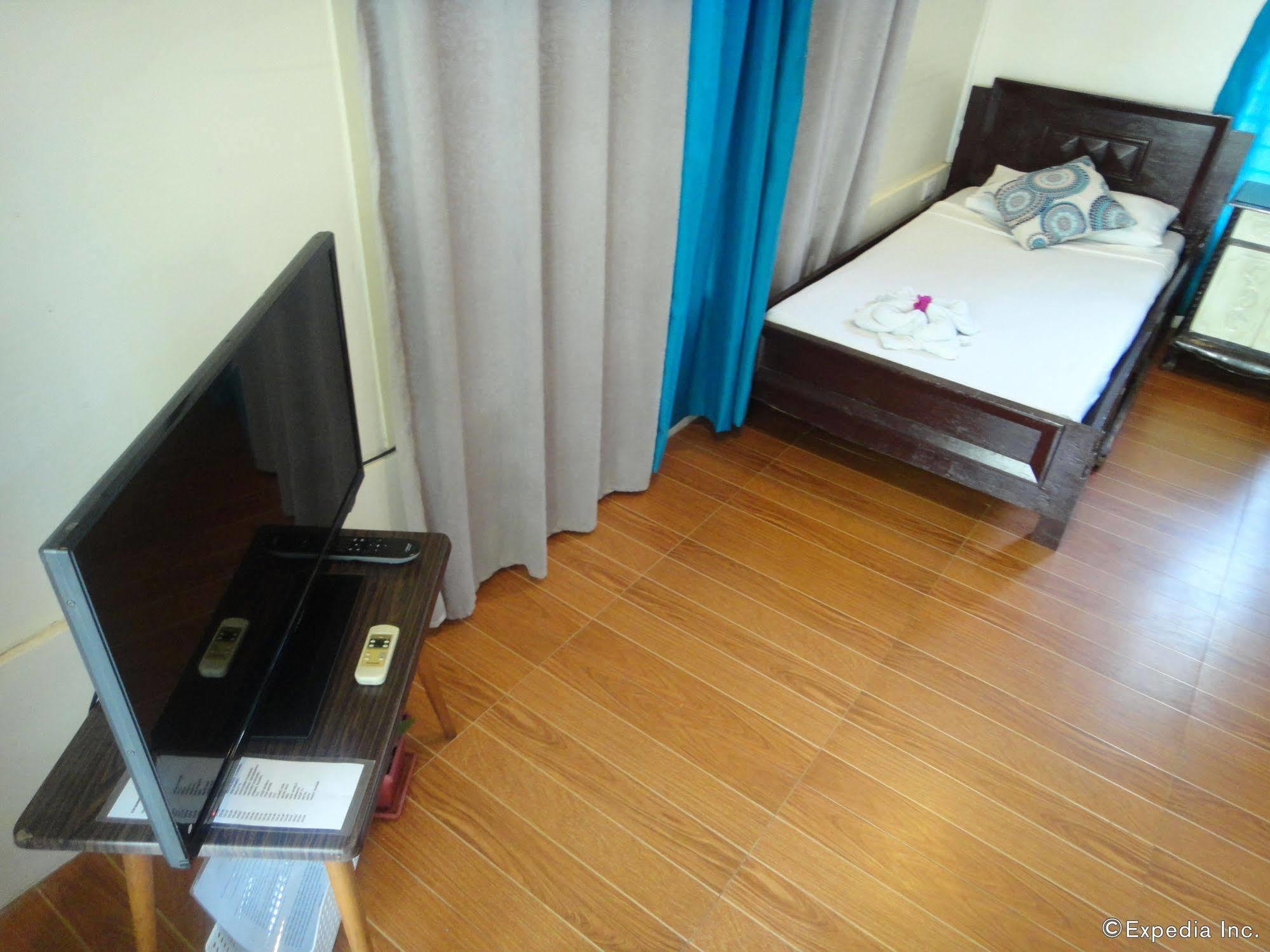 By The Bay, Jacana Bed & Breakfast Puerto Princesa Extérieur photo