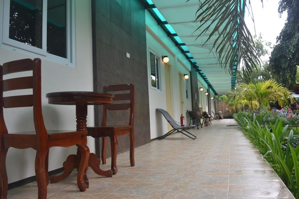 By The Bay, Jacana Bed & Breakfast Puerto Princesa Extérieur photo